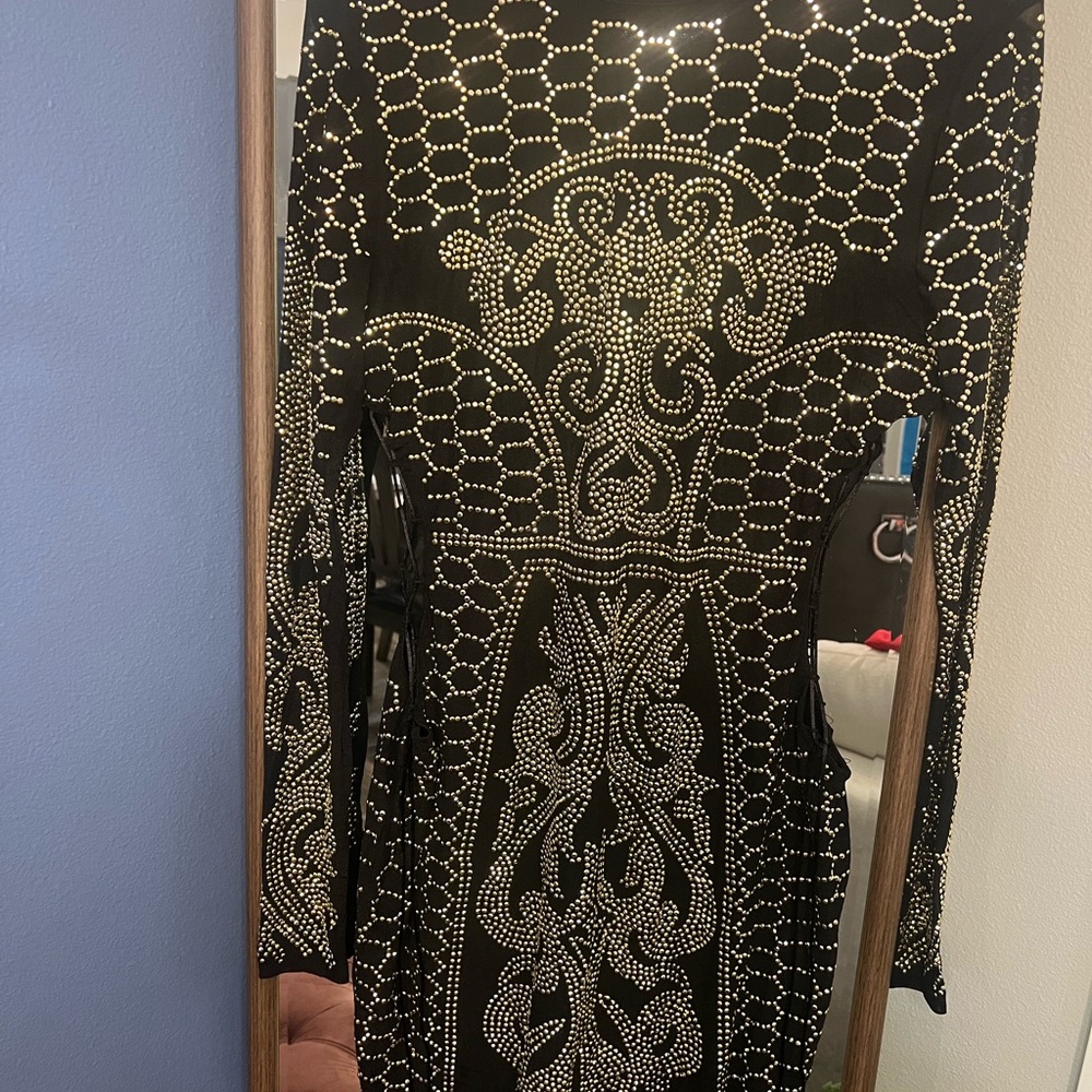Elegant Black and Gold Patterned Dress